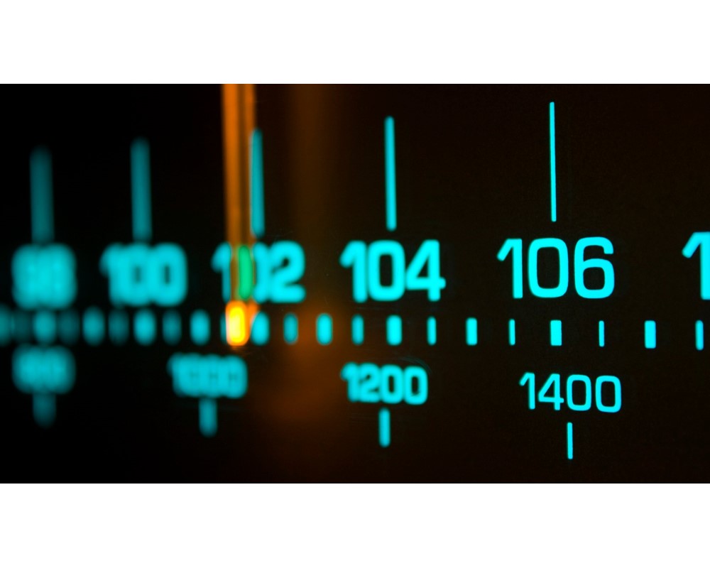 TUNER - FM & DAB+